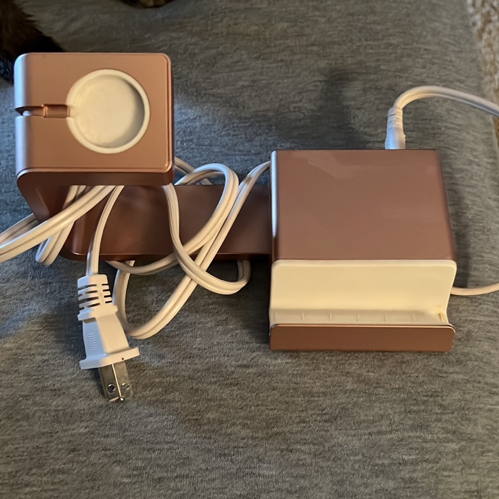 Charging stand - Picture 2 of 2